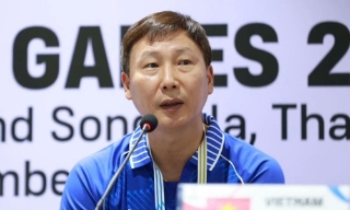 Huấn luyện viên Kim Sang-sik: 'Việt Nam quyết vào tứ kết dù bị đánh giá yếu nhất bảng'